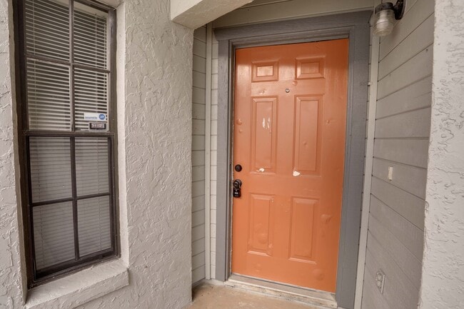 Photo - 370 Springdale Dr