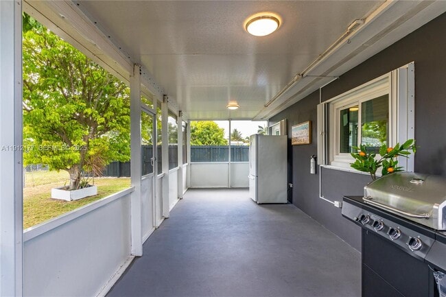 Photo - 1430 NE 11th St