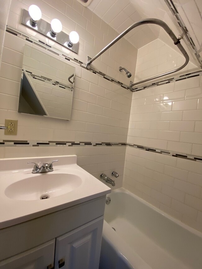 sink - 3916 Coleman St Unit 3916 COLEMAN ST #3