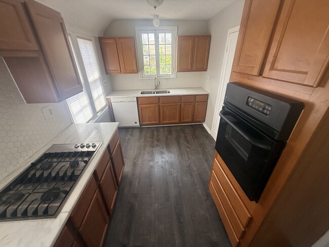 Photo - 3718 Gridley Rd
