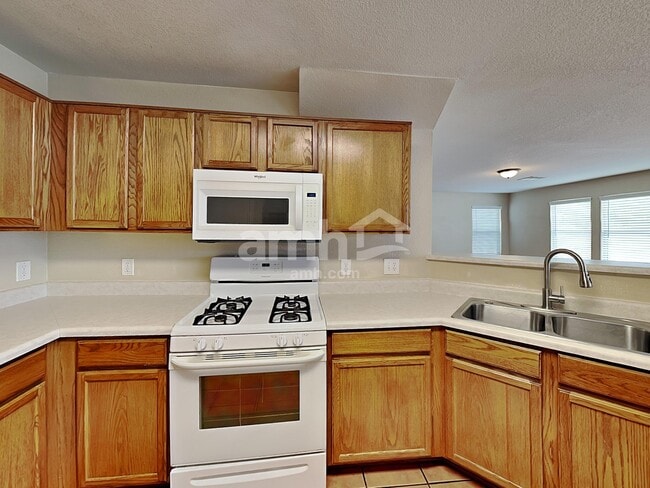 Photo - 6913 S Goshawk Dr