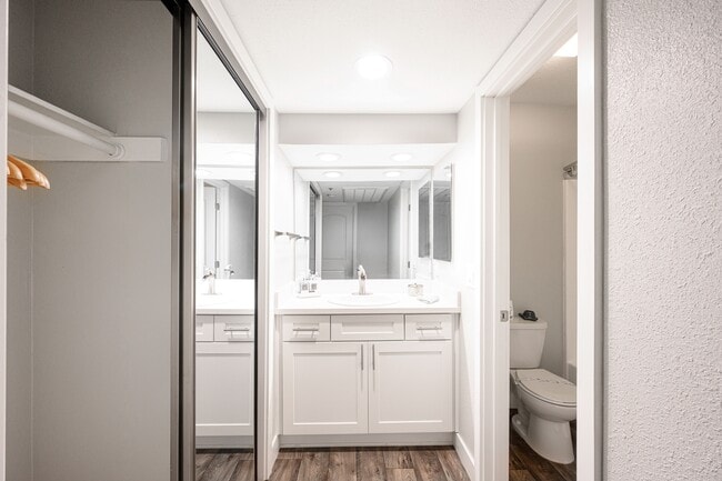 Photo - Sendero Huntington Beach