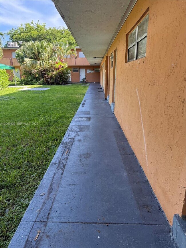 Photo - 9760 SW 184th St Unit 3C