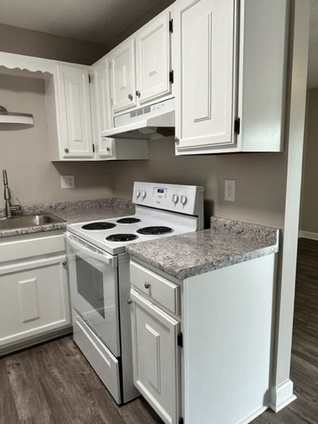 Photo - 216 Colonial Heights Rd Unit #9