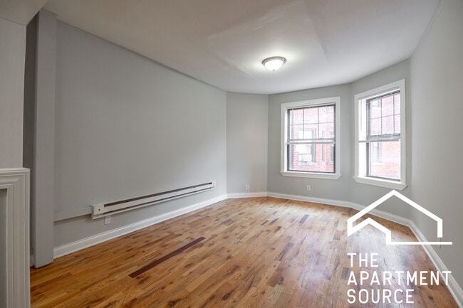 Building Photo - 4415 N Wolcott Ave Unit B2