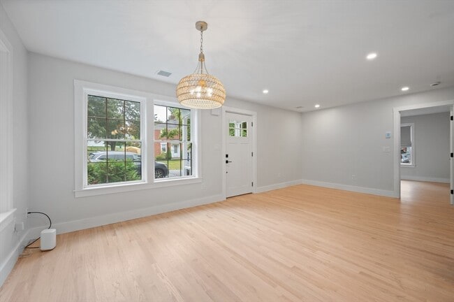 Photo - 19 Whitehorse Rd