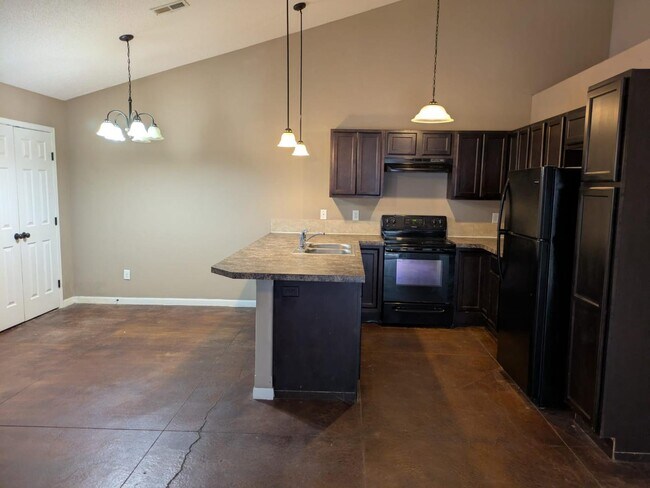 Photo - 1334 N Curtis Ct