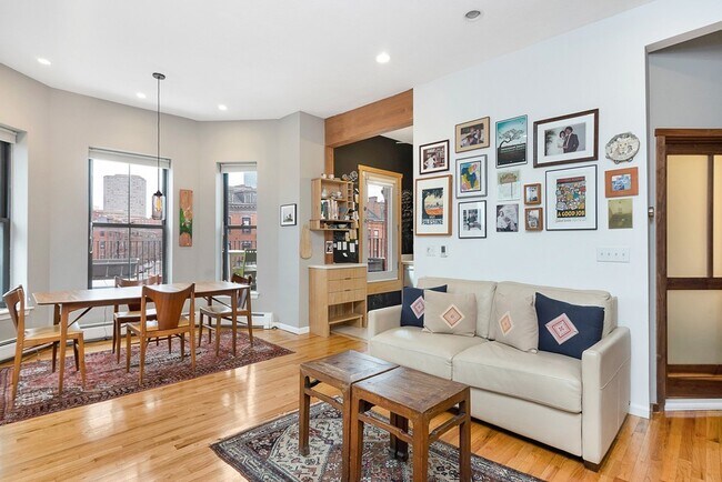 Photo - 608 Tremont St Unidad 5