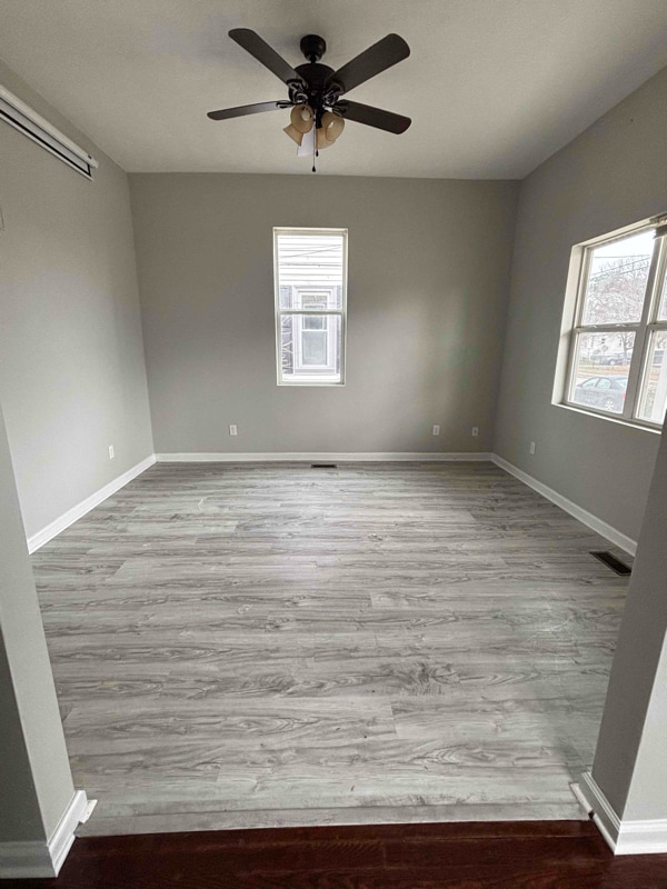 Photo - 329 S Main St