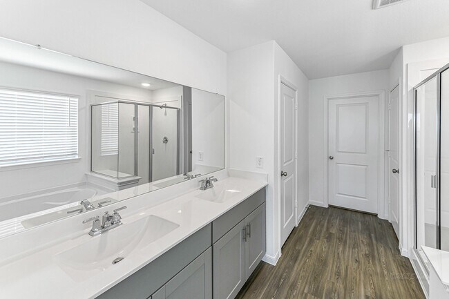 Photo - 1029 Laguna Cv Dr