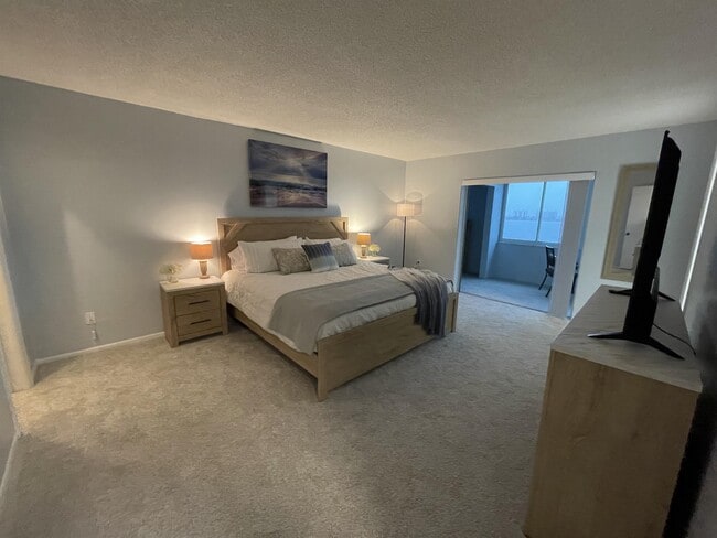 Photo - 4750 Cove Cir