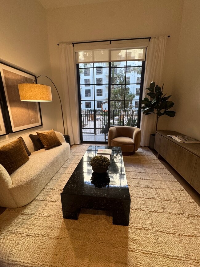 Building Photo - 1655 NW 124th St Unit 522