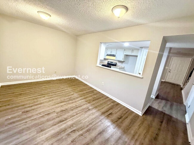 Photo - 5406 Notting Hill Rd