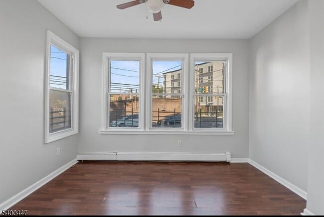 Photo - 35 McAdoo Ave