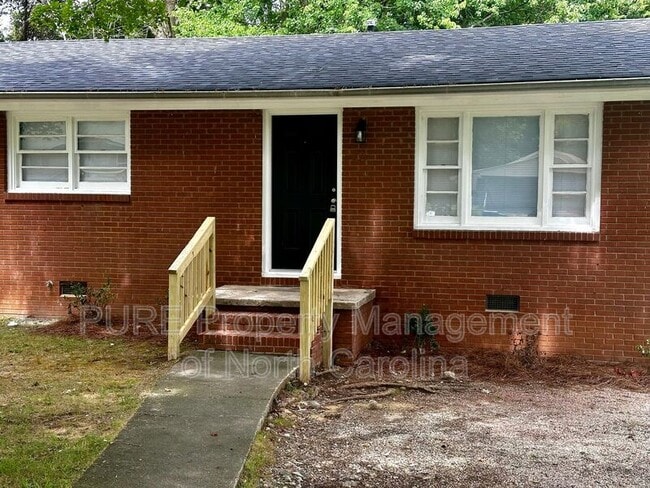 Photo - 110 Mendota Ave