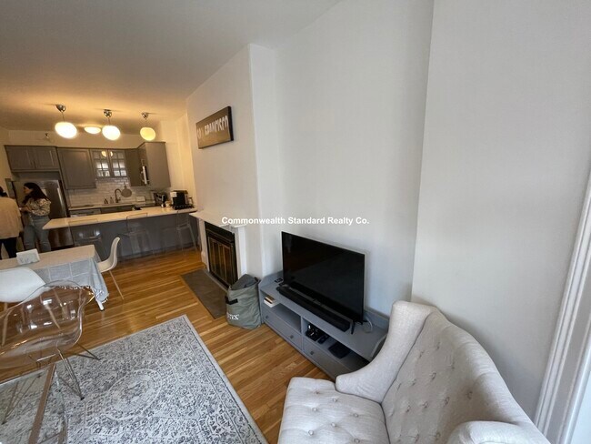 Photo - 922 Beacon St Unit 23