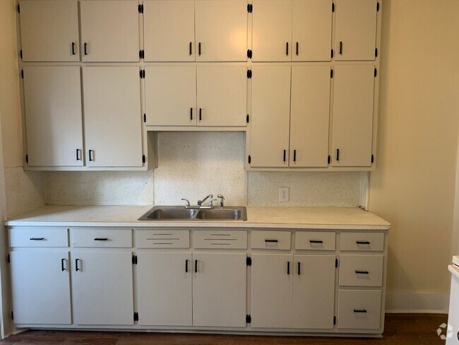 Building Photo - 300 W Sandusky Ave Unit 302 Rental