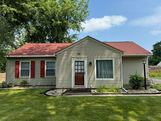 3 Bedroom, 1 Bath Home Available Now! - 3 Bedroom, 1 Bath Home Available Now!