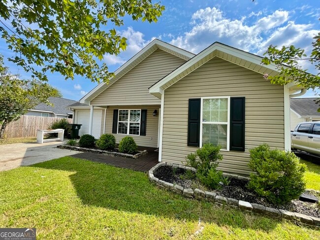 Photo - 207 Grand Ave