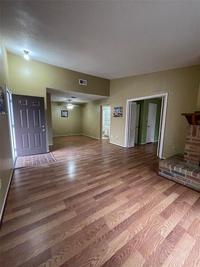 Photo - 10555 Turtlewood Ct