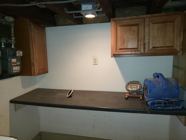 Laundry - 1413 W Ritner St Unit 1