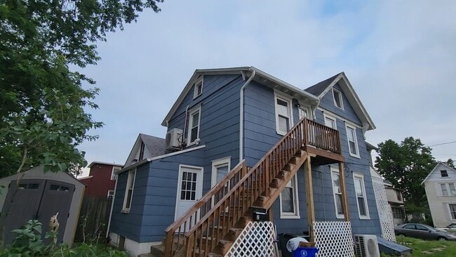 Building Photo - 110 Edith Ave Unit Apartment A