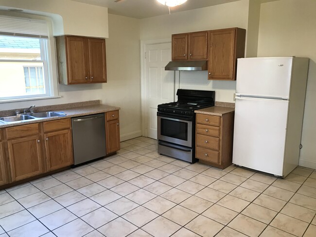Photo - 603 Riddle Rd