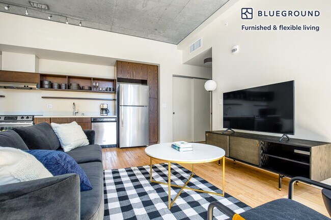 Photo - 11011 NE 9th St Unidad FL4-ID124