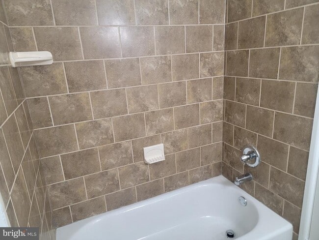 Photo - 9771 Hilspach St Unidad B