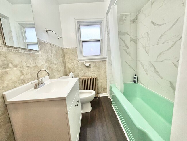 Photo - 2 BED - 1 BATH - ST. CATHERINES - APARTMENT BUILDING Unité 1