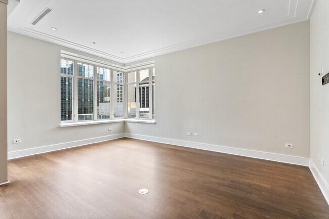 Photo - 118 E Erie St Unidad 18B