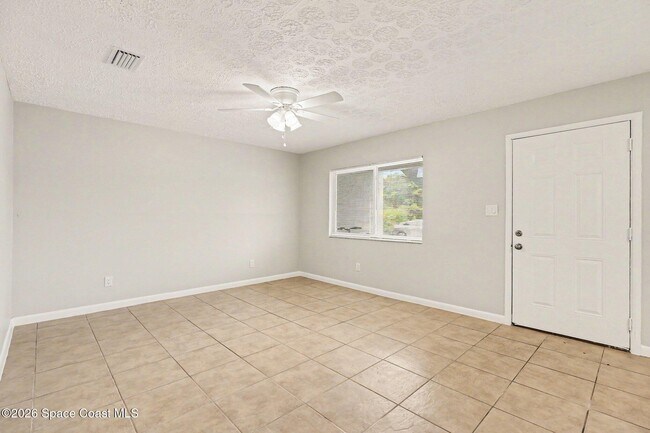Photo - 1580 South St