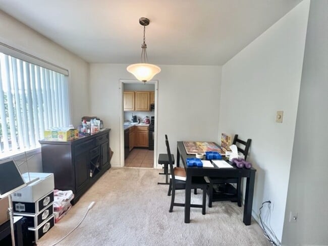 Photo - 10618 Kenilworth Ave