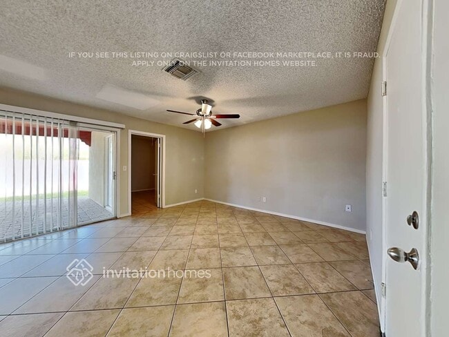 Photo - 618 N 69th Ave