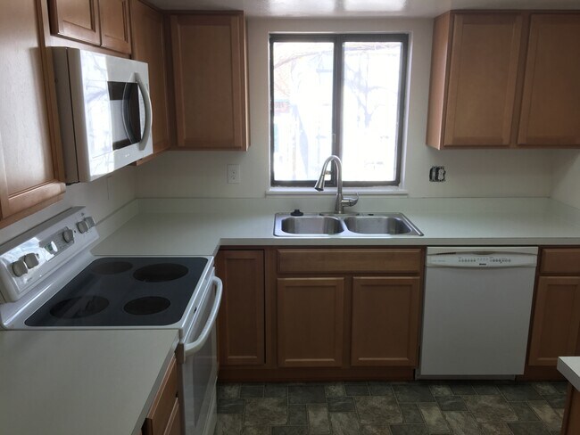 Photo - 2501A S Victor St