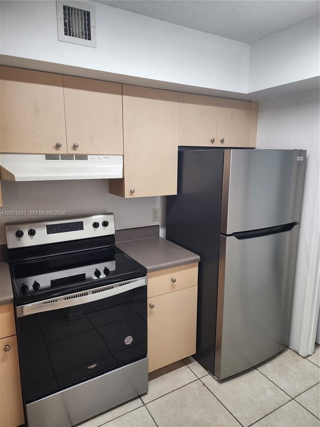 Photo - 2433 Centergate Dr Unit 203