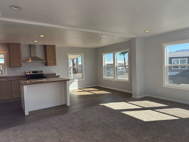 Photo - 2627 S Lamb Blvd