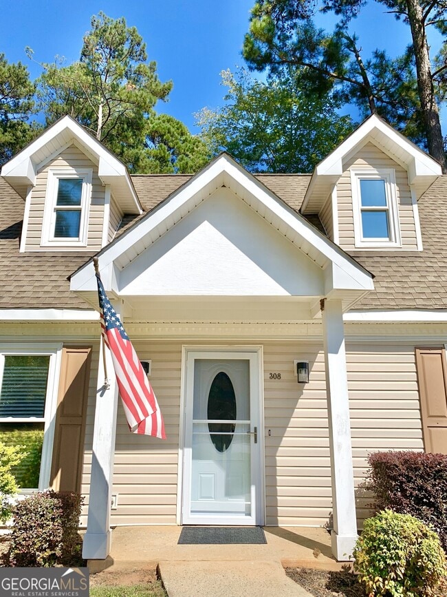 Photo - 308 Park Leaf