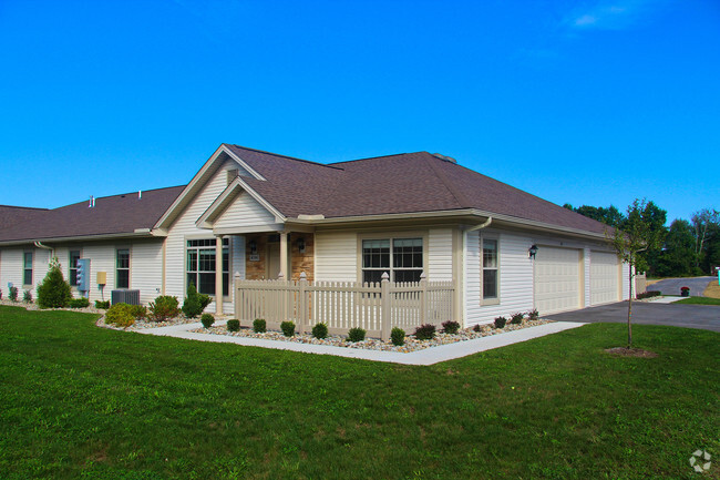 Building Photo - The Meadows Ranch Apartments