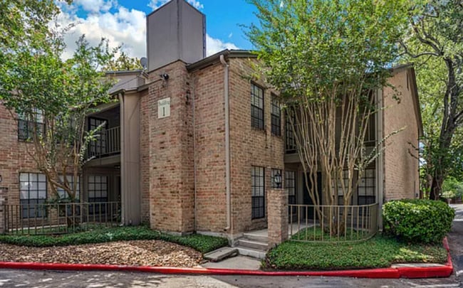 Photo - 7711 Callaghan Rd Apartment Unit Mockingbird Pond
