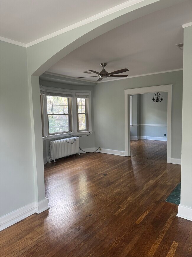 Dining room - 201 S Atlantic Ave Unit 2