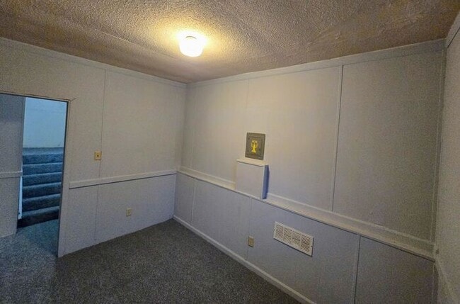 Photo - Affordable unit conveniently located!