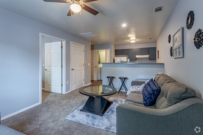 1HAB, 1BA - 586 ft² - Touchstone Village