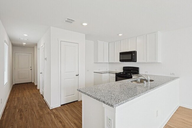 Photo - 4233 Belmont Dr