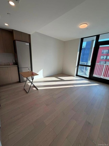 Photo - 131-02B 40th Rd Unit 7R