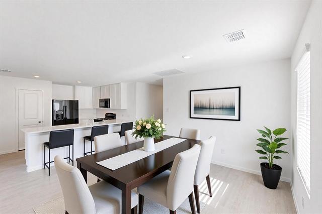 Photo - 1613 Baugh St