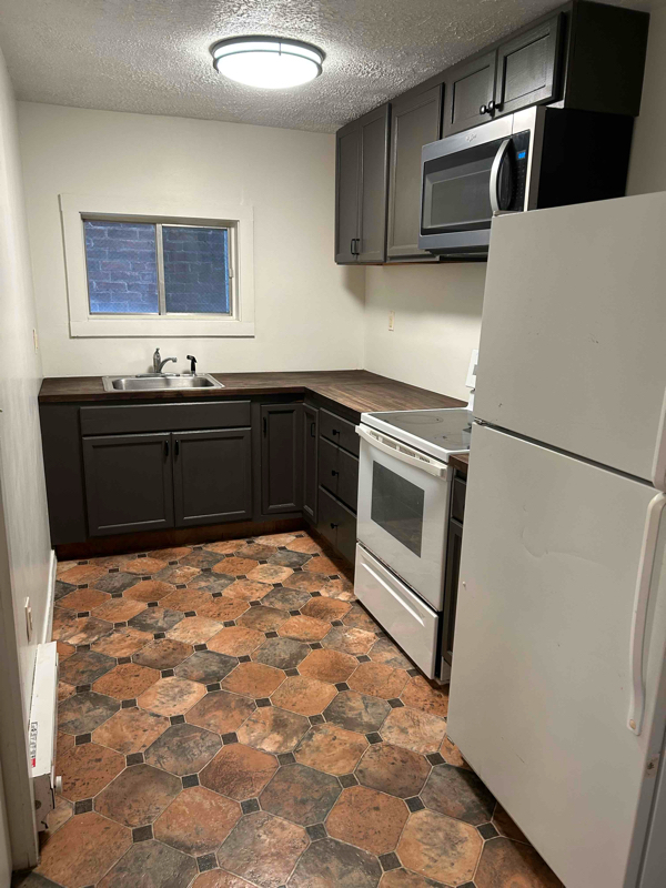 Building Photo - 286 S Branch St Rental