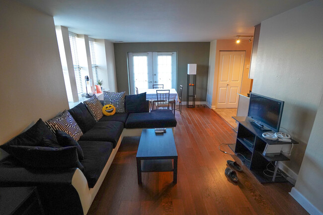 Photo - 5630 Pershing Ave Condo Unit 20