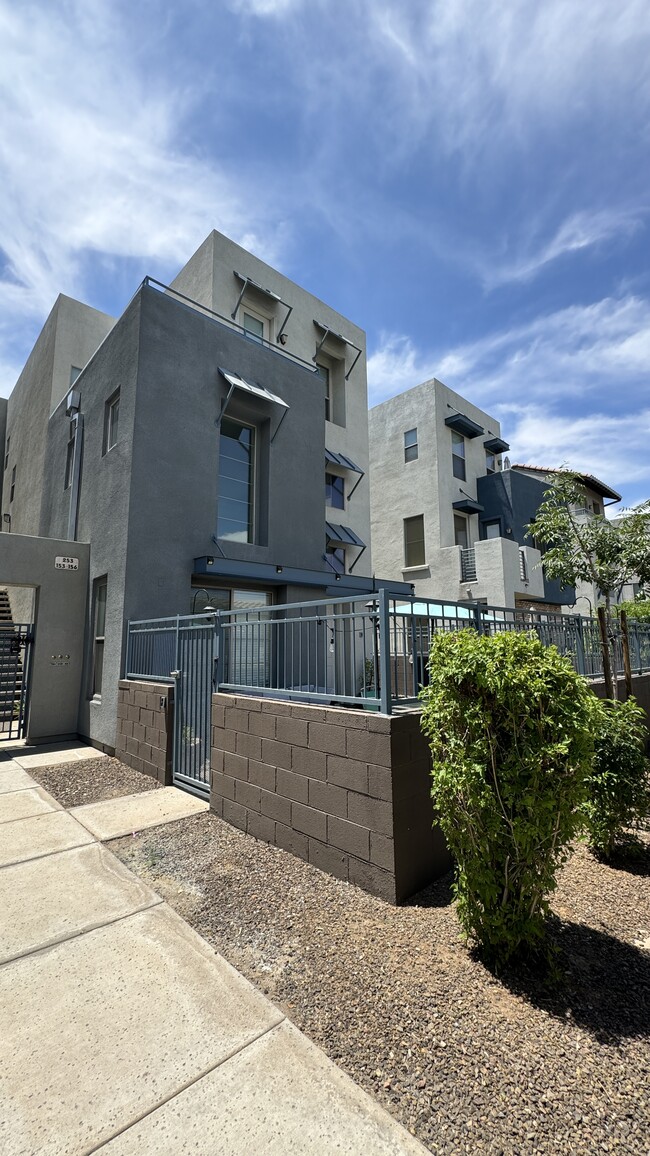 Exterior of patio - 615 E Portland St Townhome