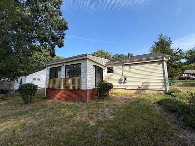 Photo - 126 Deerfield Dr